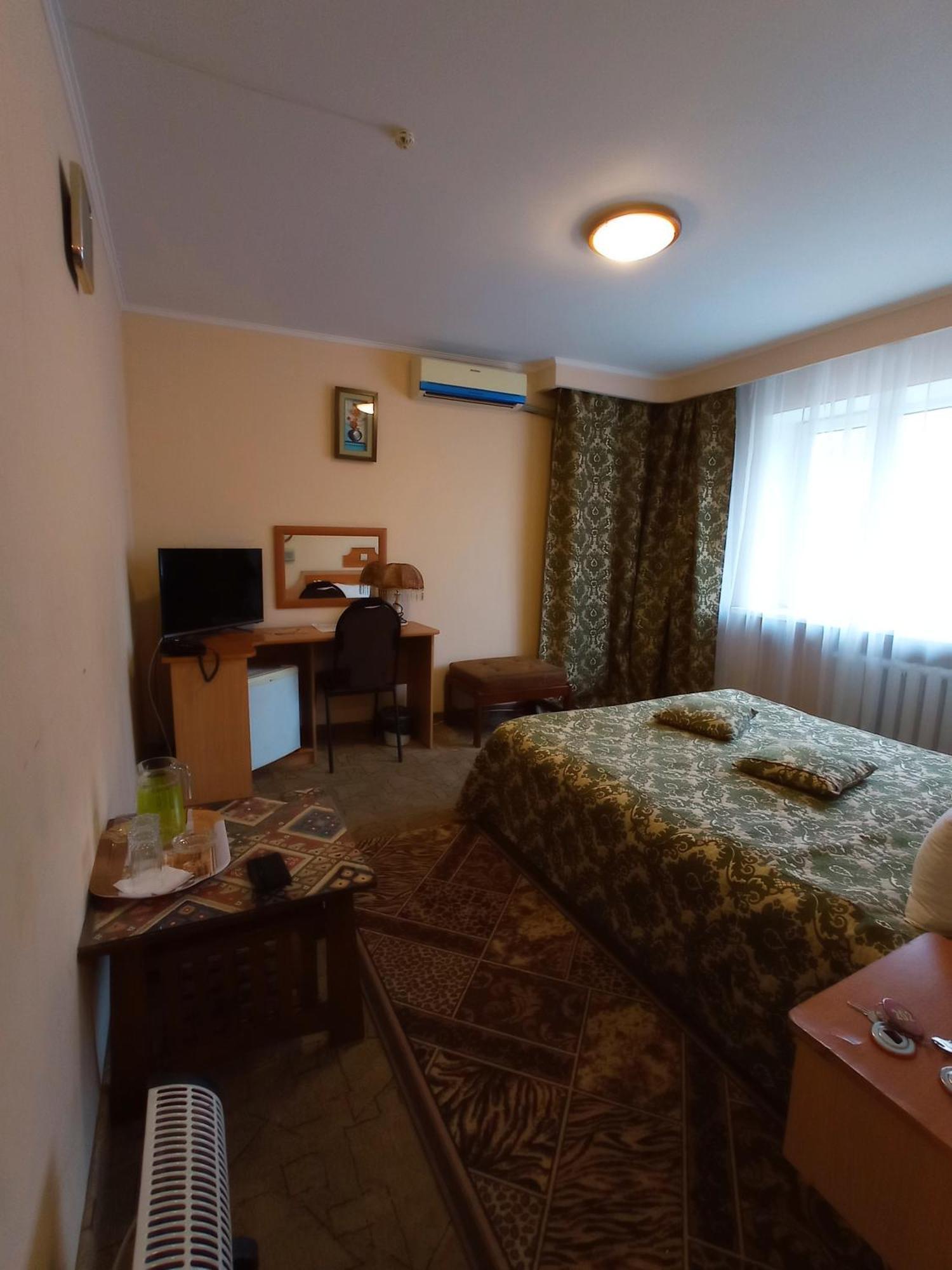 Ilek Hotel, Гостиница ИЛЕК Актобе Екстер'єр фото