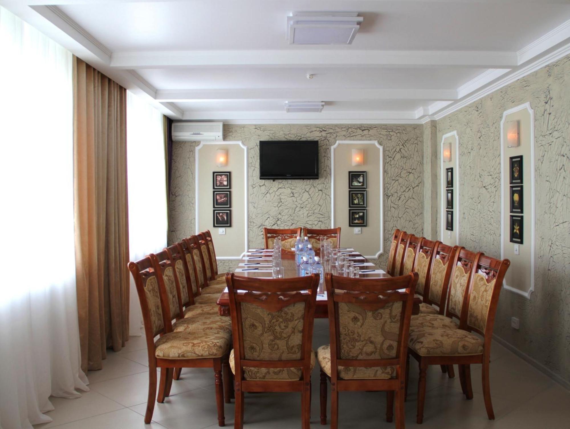 Ilek Hotel, Гостиница ИЛЕК Актобе Екстер'єр фото