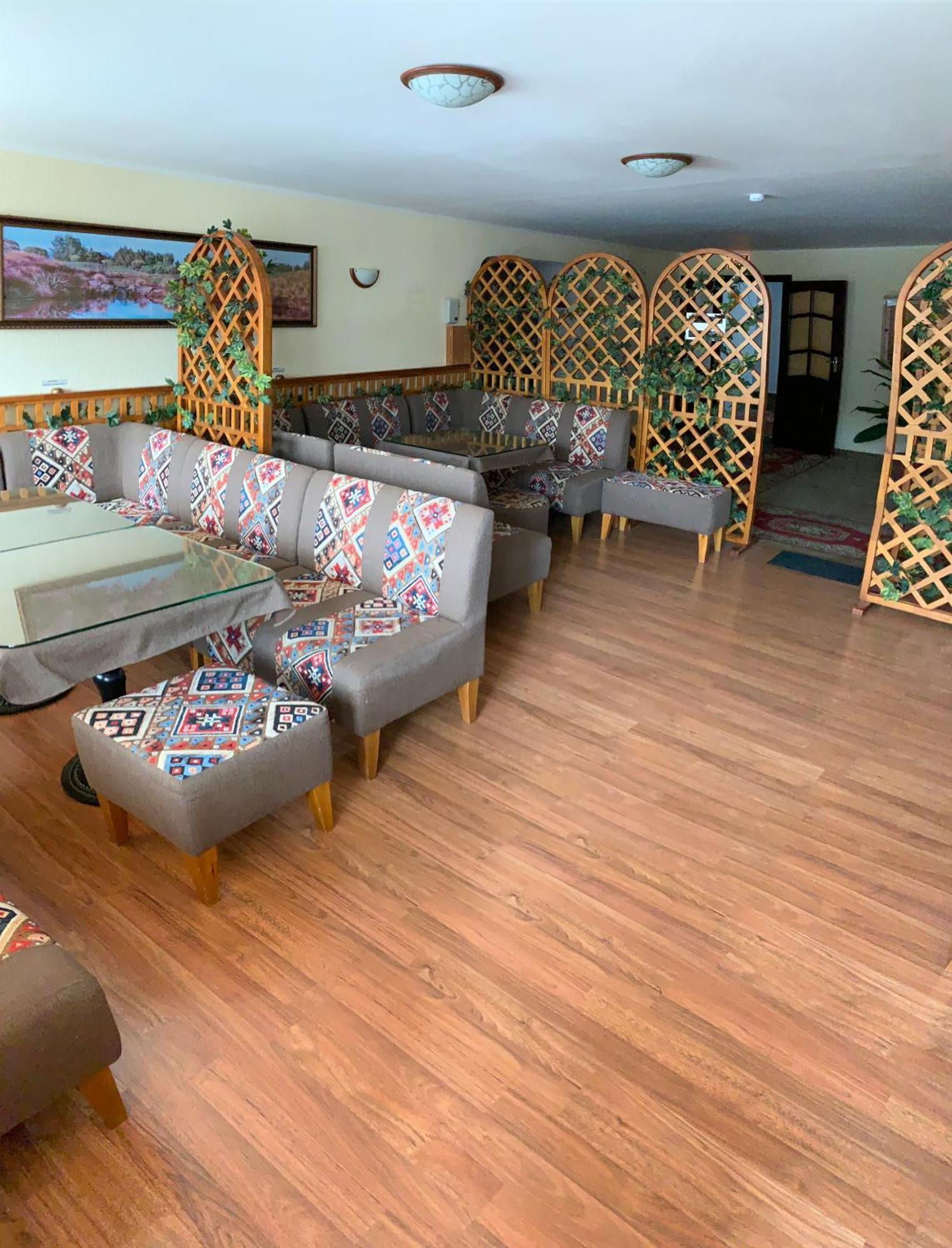Ilek Hotel, Гостиница ИЛЕК Актобе Екстер'єр фото