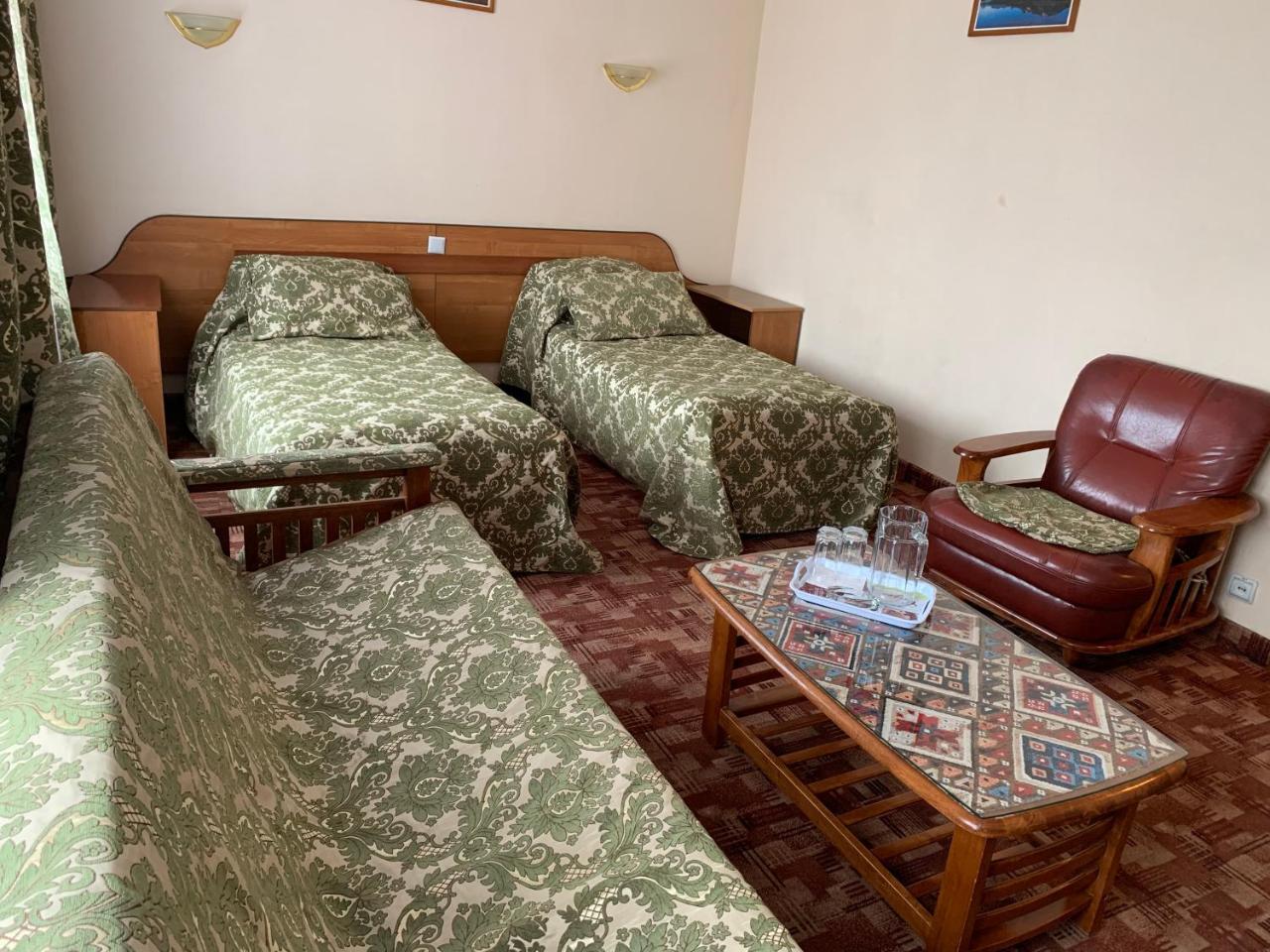 Ilek Hotel, Гостиница ИЛЕК Актобе Екстер'єр фото