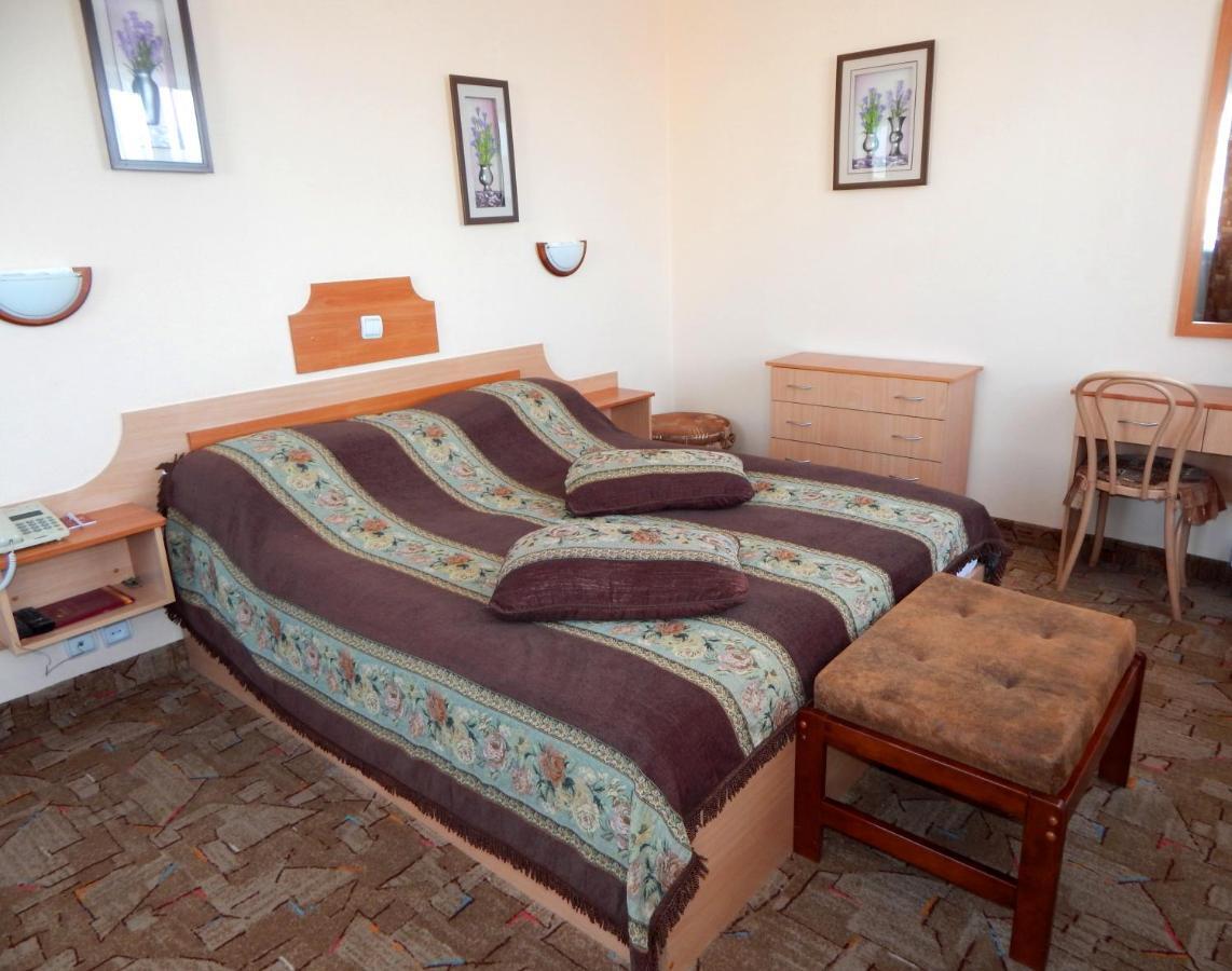 Ilek Hotel, Гостиница ИЛЕК Актобе Екстер'єр фото